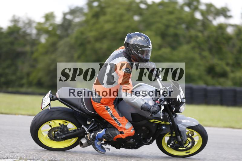 /Archiv-2024/29 12.06.2024 MOTO.CH Track Day ADR/Gruppe blau/105